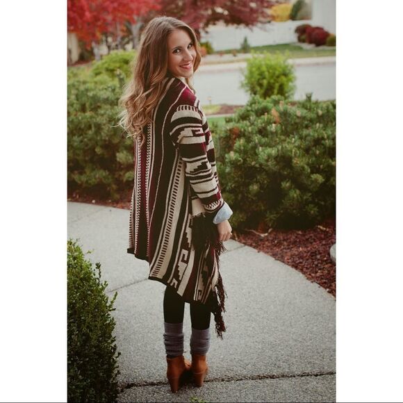 ✨ Forever 21 ‘Folk Girl Fringed Cardigan✨ - Picture 5 of 8